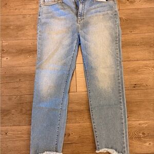 Casual Light Blue Frayed Hem Cropped Jeans